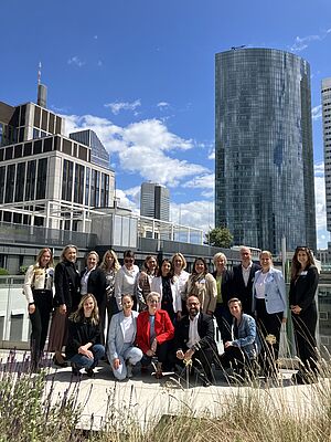 Female Finance - Gruppenfoto