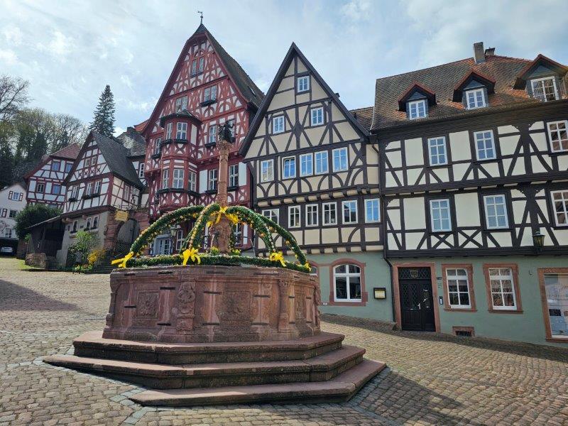 Schnatterloch Miltenberg - Osterbrunnen